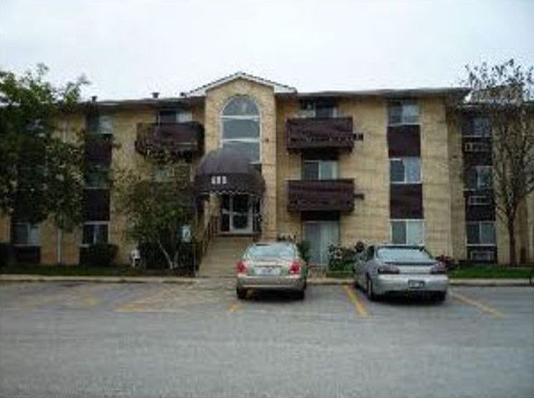 1st image of 983 Charlela Ln