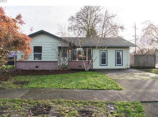 1202 E 8th St, Newberg, OR 97132