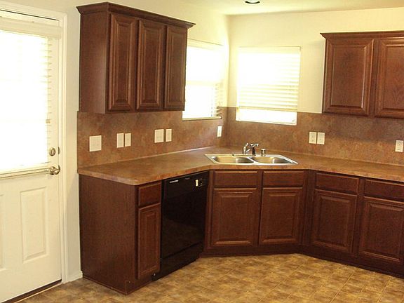 kitchen door open to back yard.