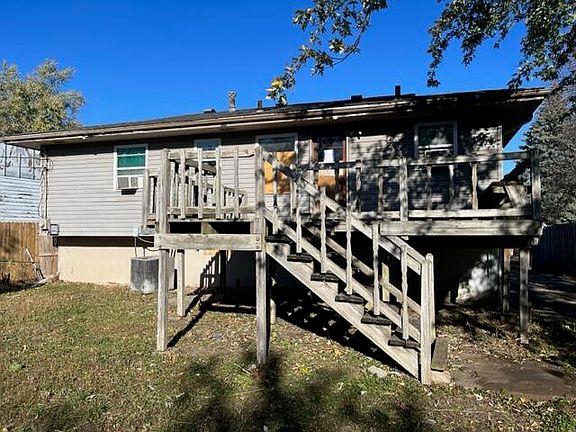 2nd image of 3600 Ramelle Dr