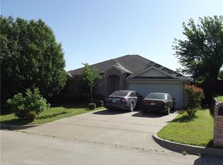 1501 Redstone Dr, Fort Worth, TX 76112