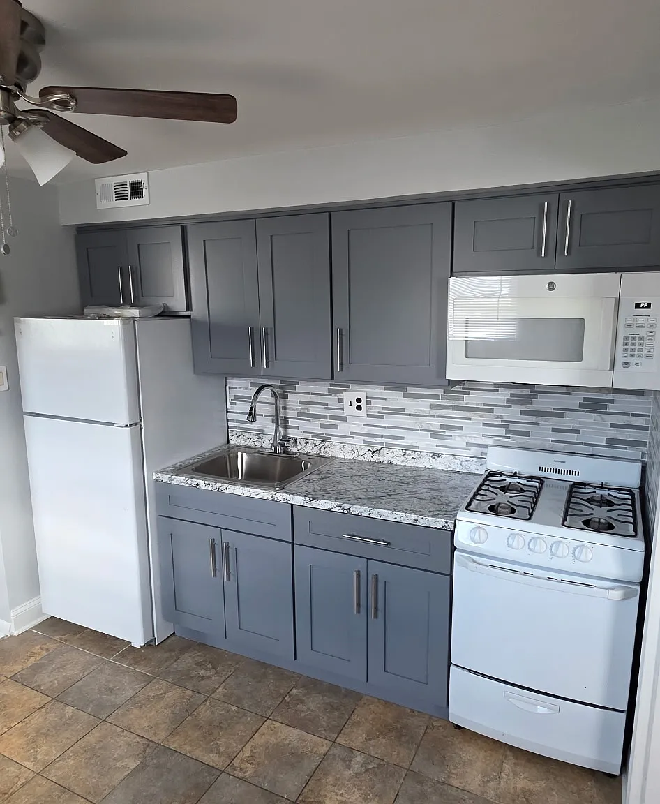 9712 Bustleton Ave — Photo 1