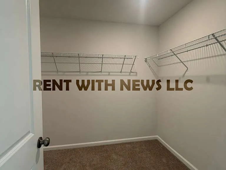 115 Hunston Dr — Photo 25