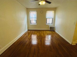 90-25 198th St #2, Hollis, NY 11423