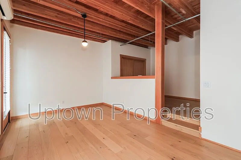 1 bed, 1.0 bath, 381 sqft, $1,295 — Photo 2