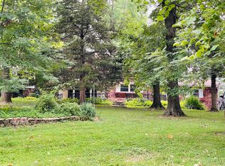 425 Meadow Creek Dr, Pittsfield, IL 62363