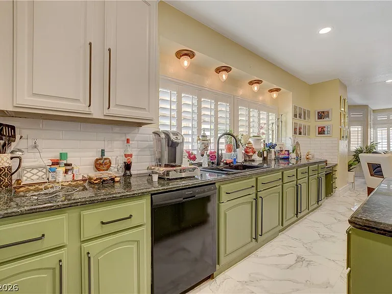 7613 Hackensack Ct — Photo 17