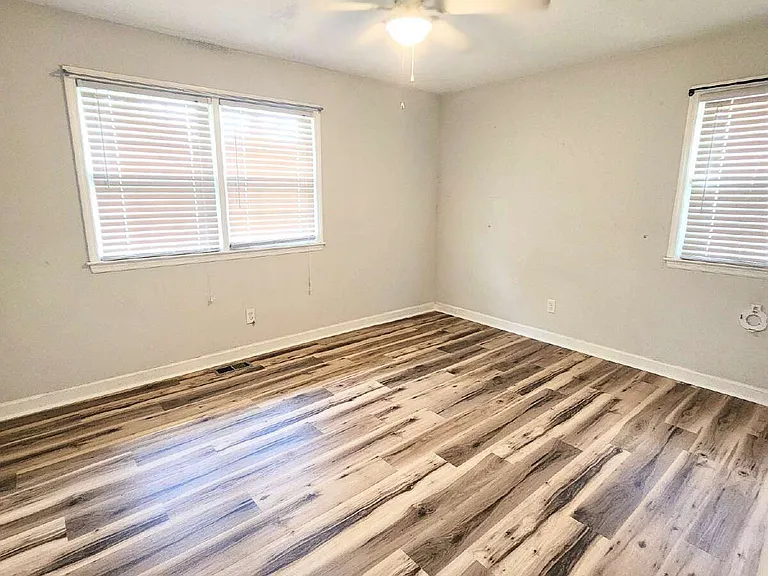 1512 Atwick Dr — Photo 15
