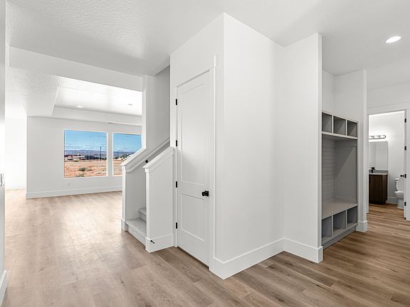 4th image of 489 E Weatherby Way