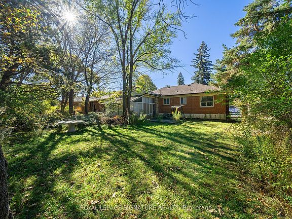 2nd image of 122 Earlton Rd