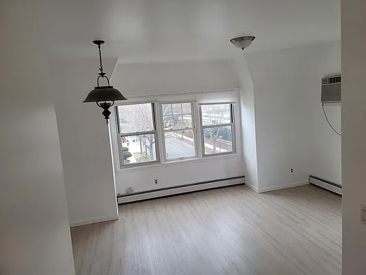 Rented by 18 REALTY | media 10