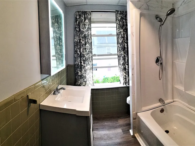 13 Highland St #6 — Photo 8