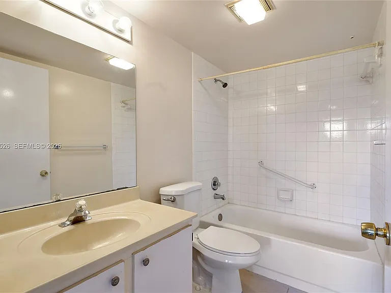 650 SW 124th Ter #214P — Photo 23