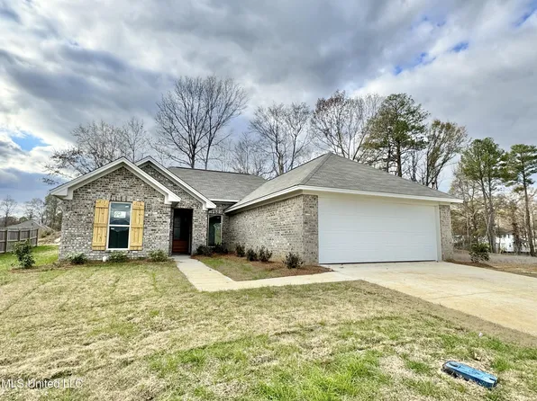 491 Silver Hl, Pearl, MS 39208