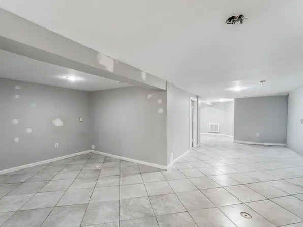 35 Lexington Avenue image 16 of 30