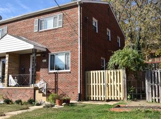 104 W Taylor Run Pkwy #A, Alexandria, VA 22314