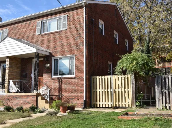 104 W Taylor Run Pkwy #A, Alexandria, VA 22314