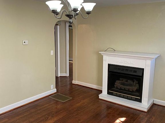 3rd image of 4029 Vermont Ave NW #4029