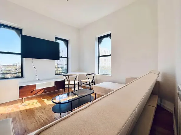 173 Bleecker Street image 1 of 14