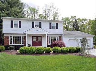 19 Julian Way, Marlboro, NJ 07746