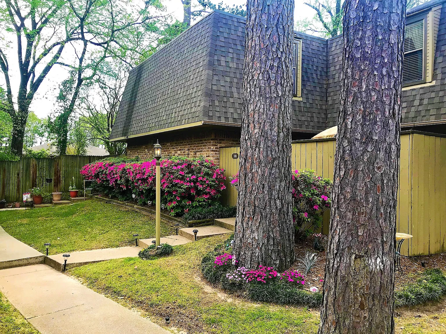 2 bed, 1307 sqft, $1,295 — Photo 1