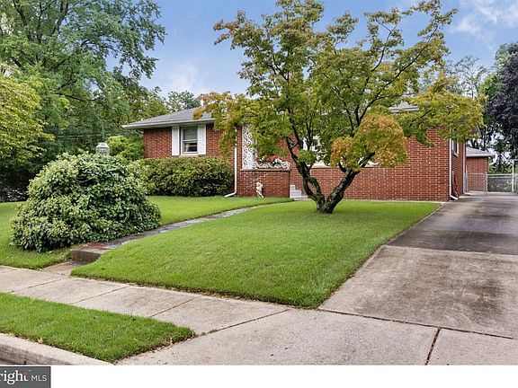 2nd image of 101 W Ormond Ave