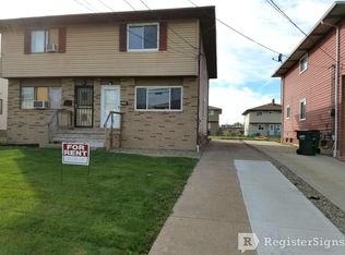 1400 E 263rd St, Euclid, OH 44132