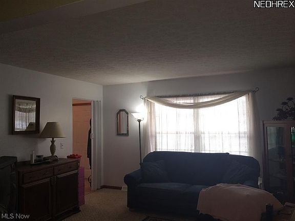 5th image of 6320 Oak Tree Dr S