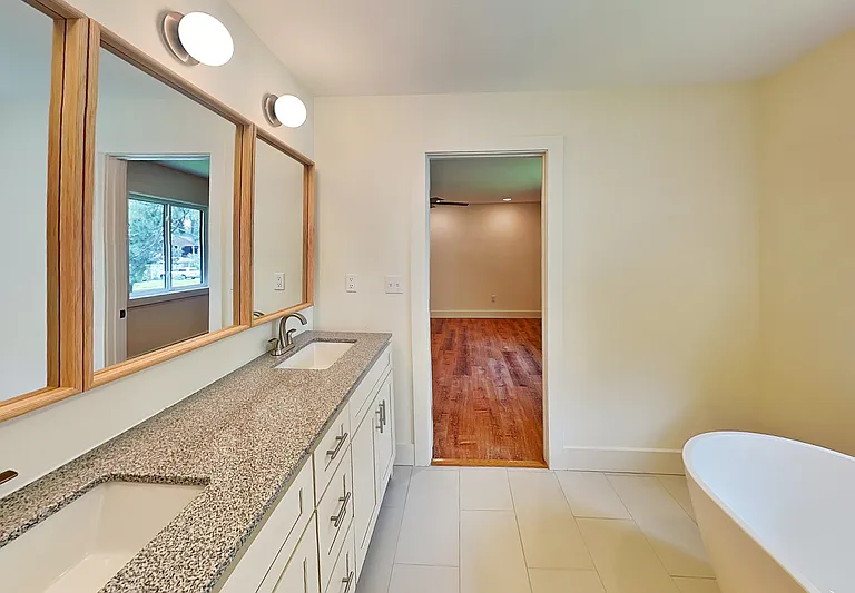 360 Simpson Ter NW — Photo 9
