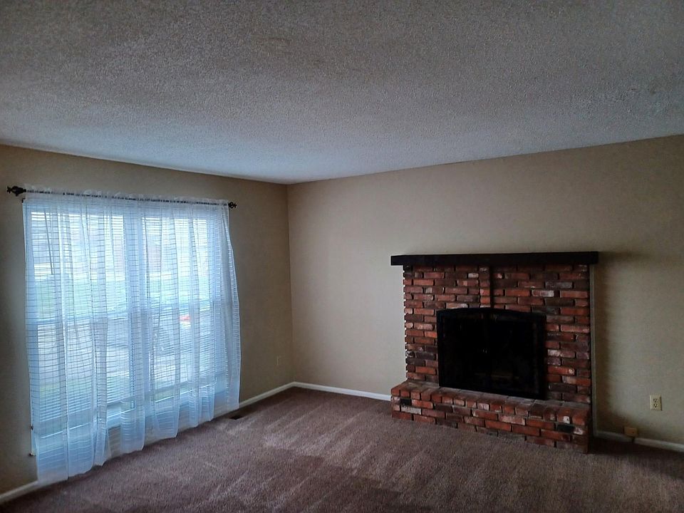1st image of 14021 Dunbar Ct #14021