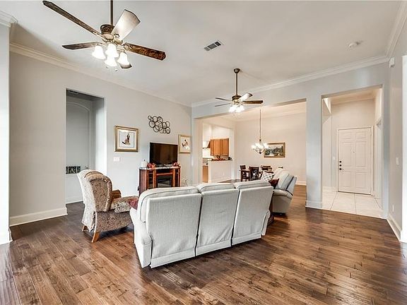 3rd image of 3351 Cascades Ct #3-323