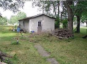 5th image of 207 Bryan Ave