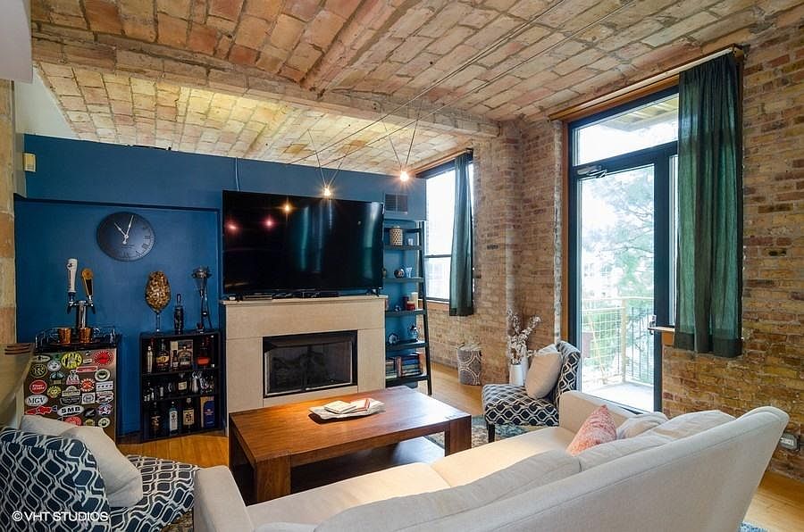 1st image of 120 E Cullerton St APT 201