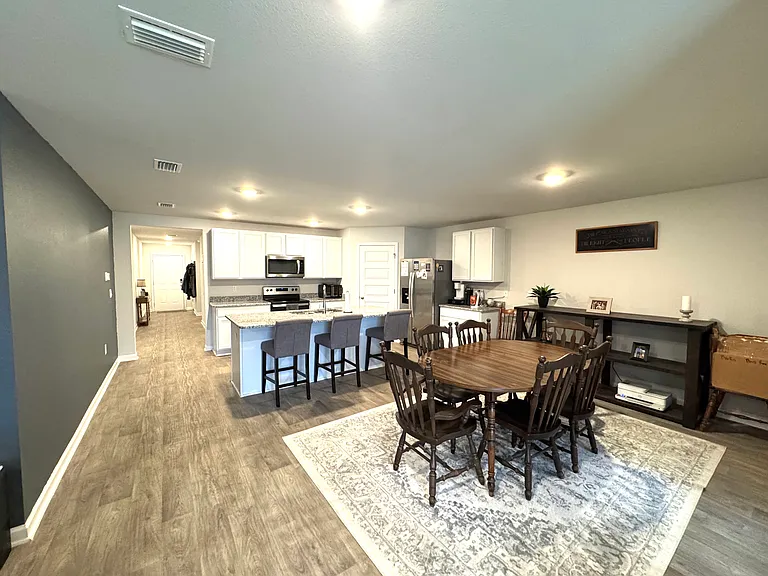 17176 Muse St — Photo 12