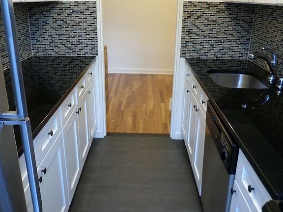 3rd image of 74-10 35th Ave #507