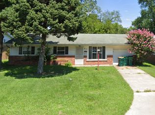 929 Lebon Dr, Saint Louis, MO 63137