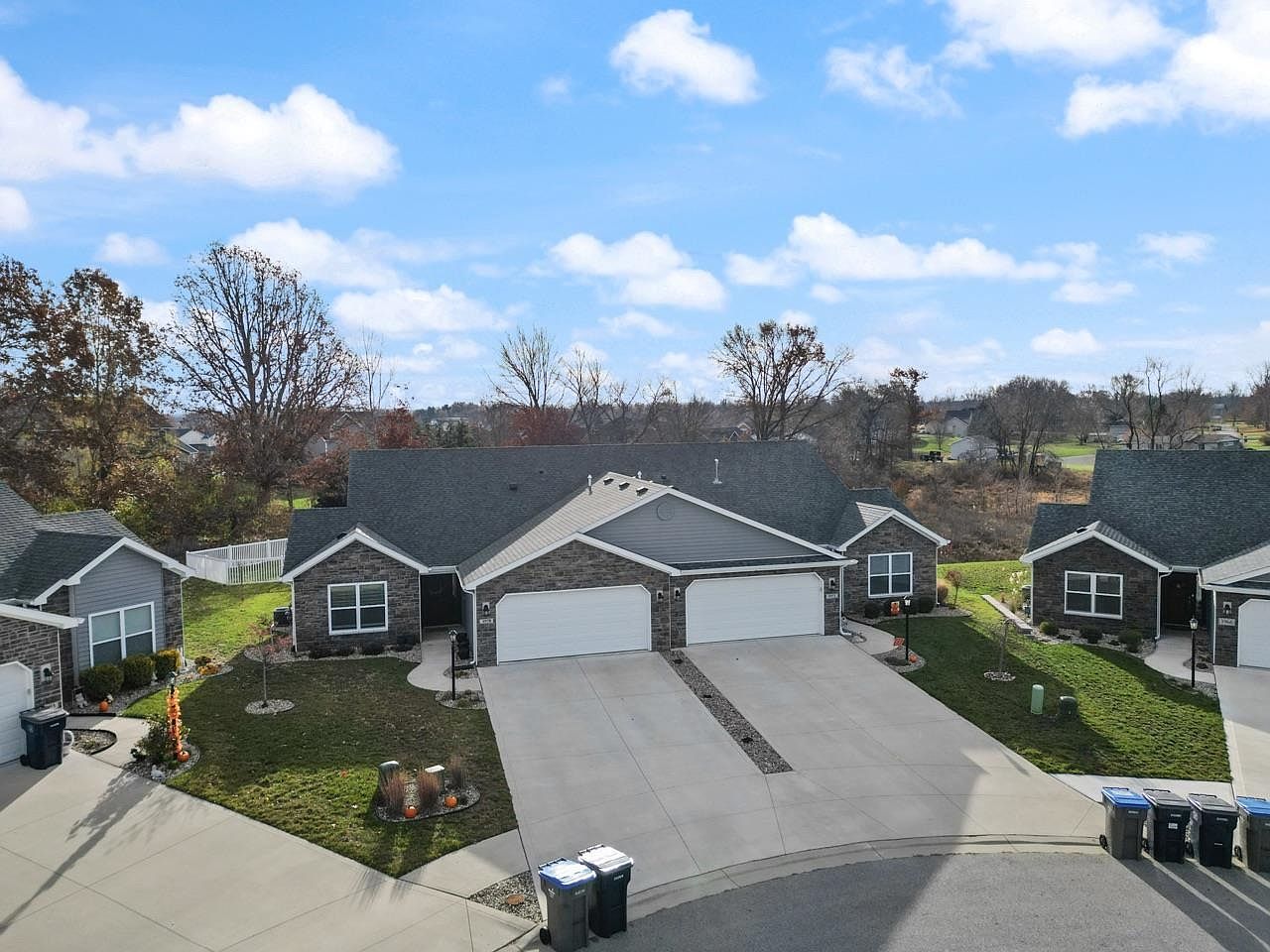 3978 Gussie Ct, Warsaw, IN 46582 | Zillow