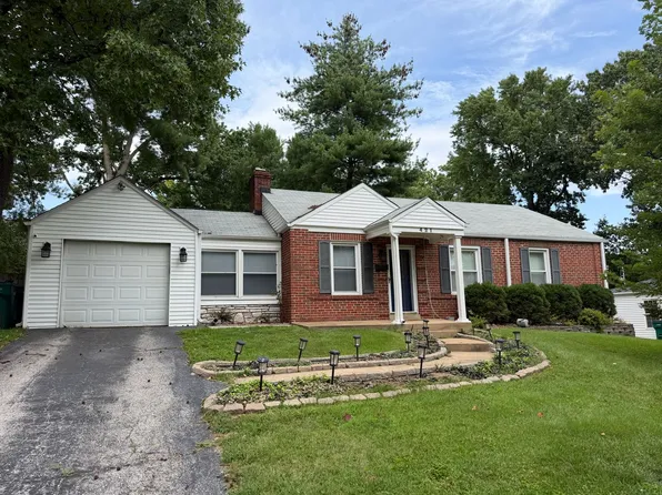 421 Cannonbury Dr, Saint Louis, MO 63119