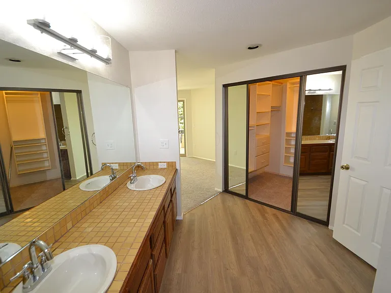 1520 15th Ave E #24 — Photo 11