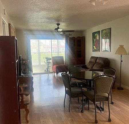 5th image of 185 Lake Carol Dr