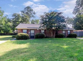 800 W Anderson St, Selma, NC 27576