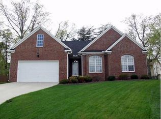 545 S Rosa Ct, Burlington, NC 27215