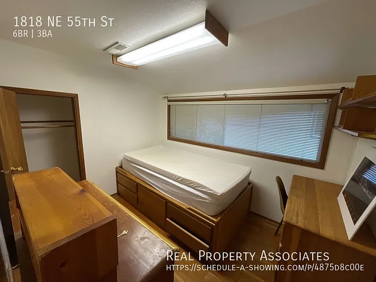 1818 NE 55th St — Photo 7