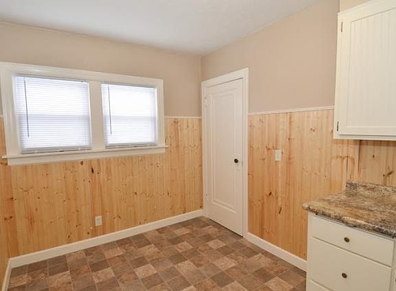 4th image of 1325 College St