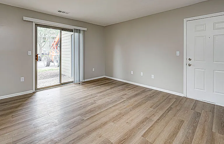 Carmel Landing Apartment Homes — Photo 5