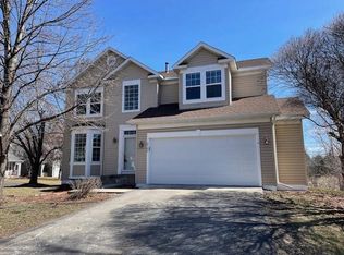 2765 Wagner Dr, Chaska, MN 55318