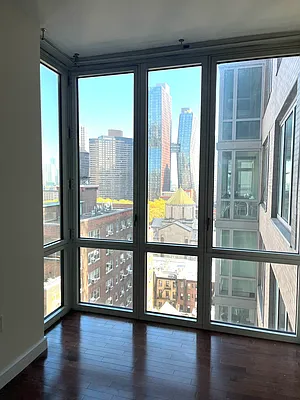 Rented by RELO REDAC INC. | media 6