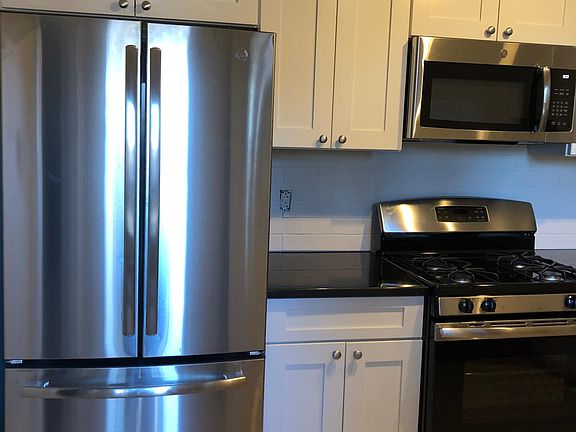 2nd image of 8001 Germantown Ave APT 25