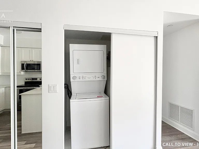 50 Lakebreeze Dr #105 — Photo 11