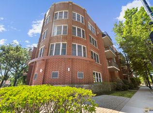 8200 Lincoln Ave APT 304, Skokie, IL 60077